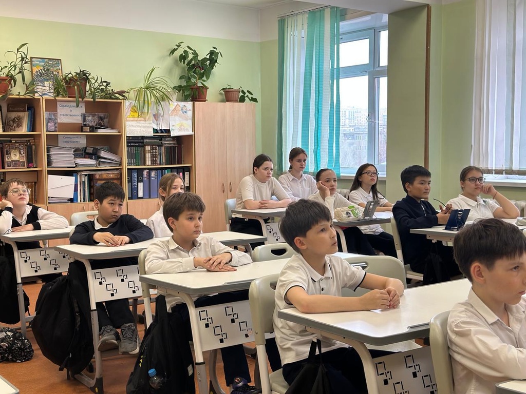 Урок живой истории: казахское ювелирное дело